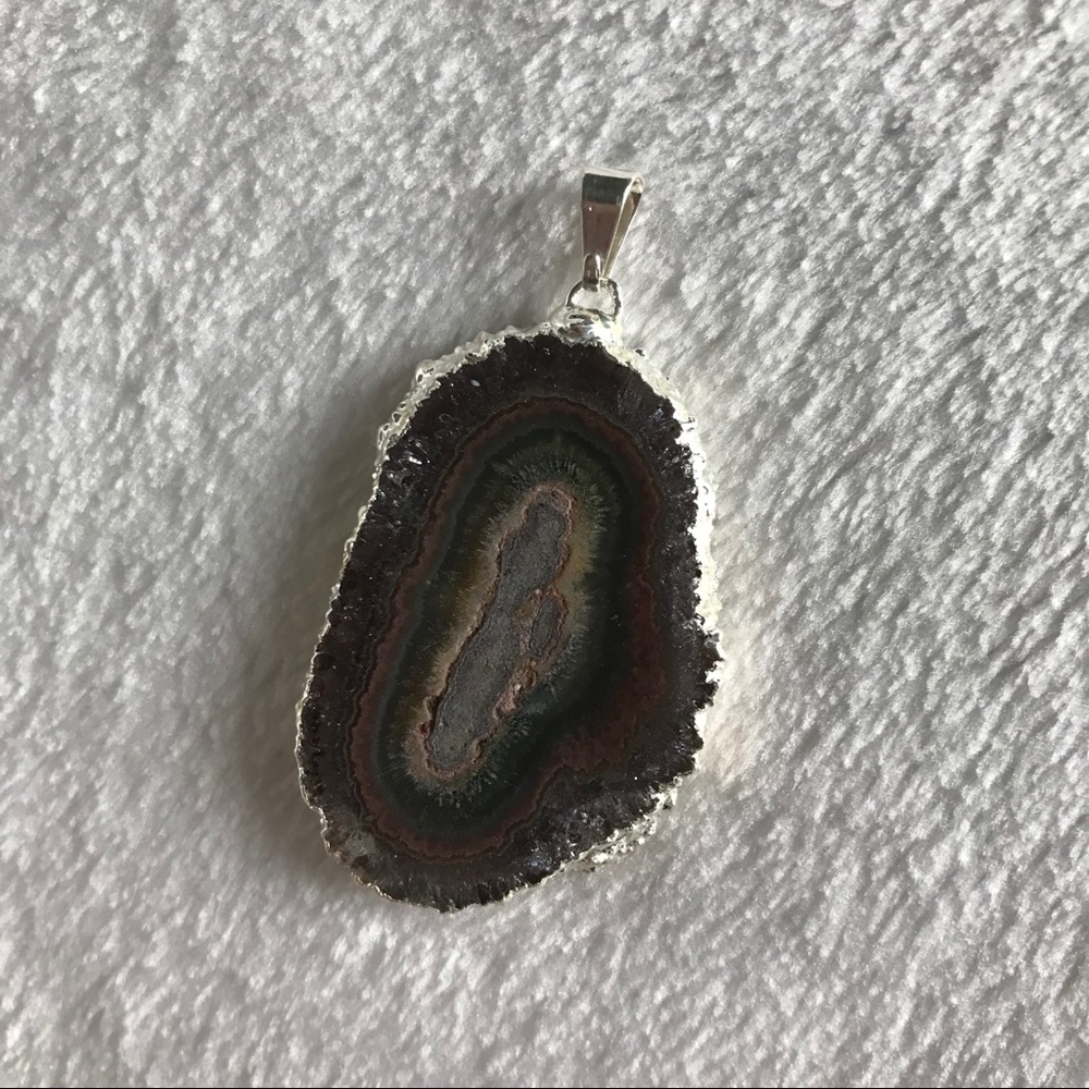Stalactite slice pendant - Picture 2 of 2